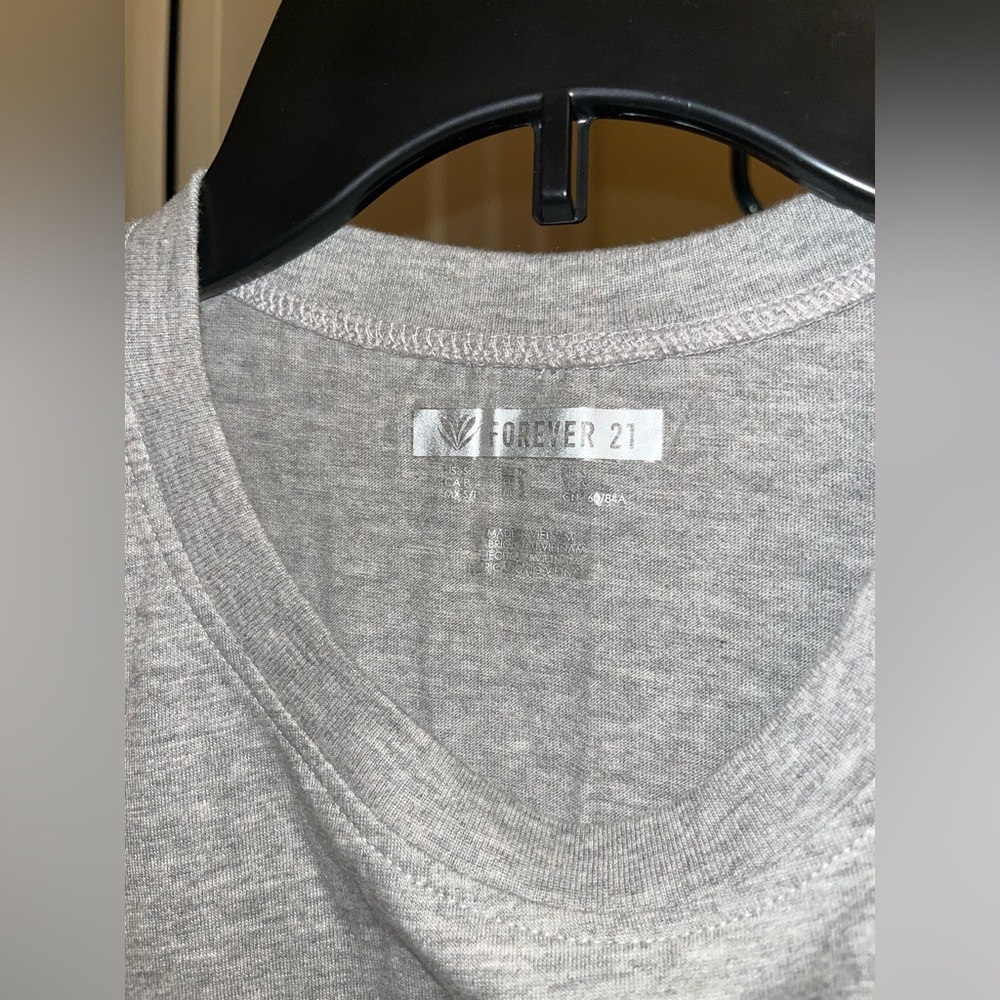 Women’s Forever21 Grey ‘Inspirational’ Muscle Shirt - **NEVER WORN** - Picture 4 of 6